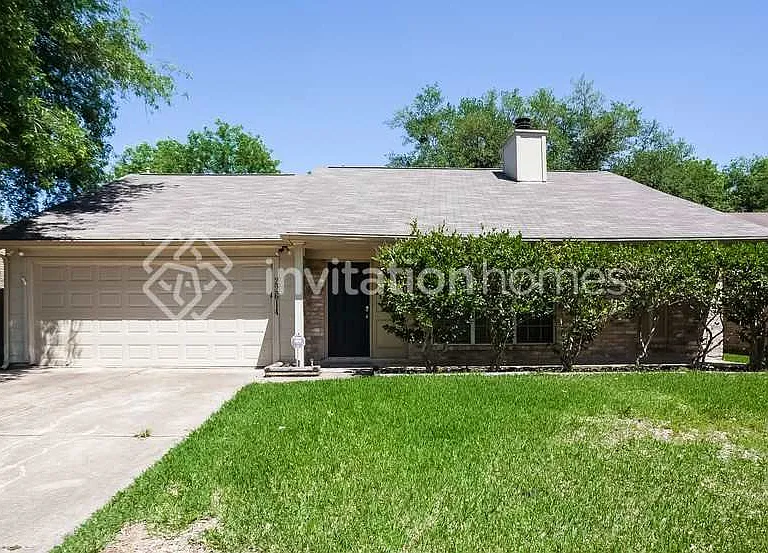 22614 Powell House Ln — Photo 1