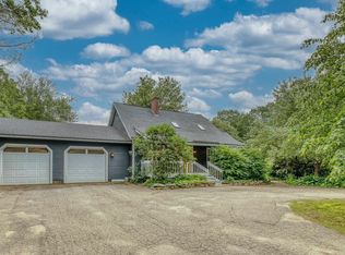 25 Ta Da Dump Rd, Holderness, NH 03245