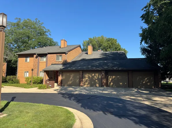 650 Waverly Dr APT B, Elgin, IL 60120