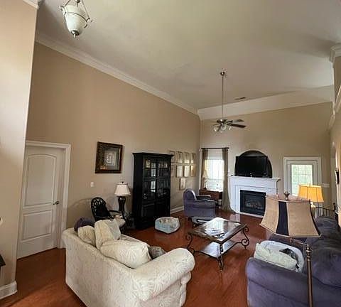 5th image of 3072 Roseleigh Dr