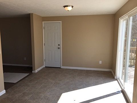 4th image of 3047 Overdale Dr