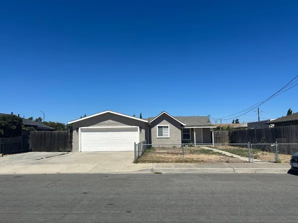 412 7th St, Greenfield, CA 93927