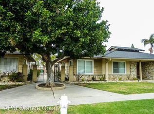 2713 W Juniper St APT 4, Santa Ana, CA 92704