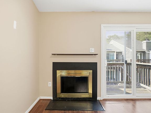 5th image of 8633 Beekman Pl #33D