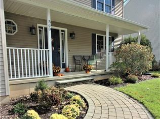 560 Wood Duck Dr, Torrington, CT 06790