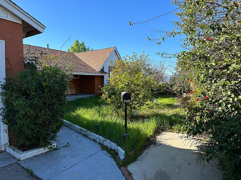 1st image of 10943 Fellows Ave