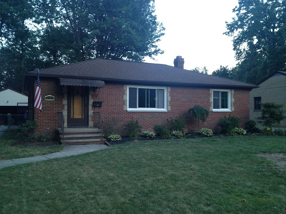 1st image of 3159 Twin Circle Dr
