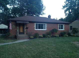 3159 Twin Circle Dr, North Olmsted, OH 44070