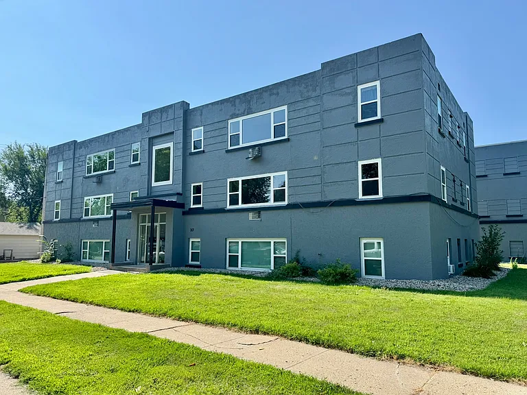 10 9th Ave NE #10 — Photo 9