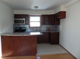6608 Lincoln Pl APT 3, West New York, NJ 07093