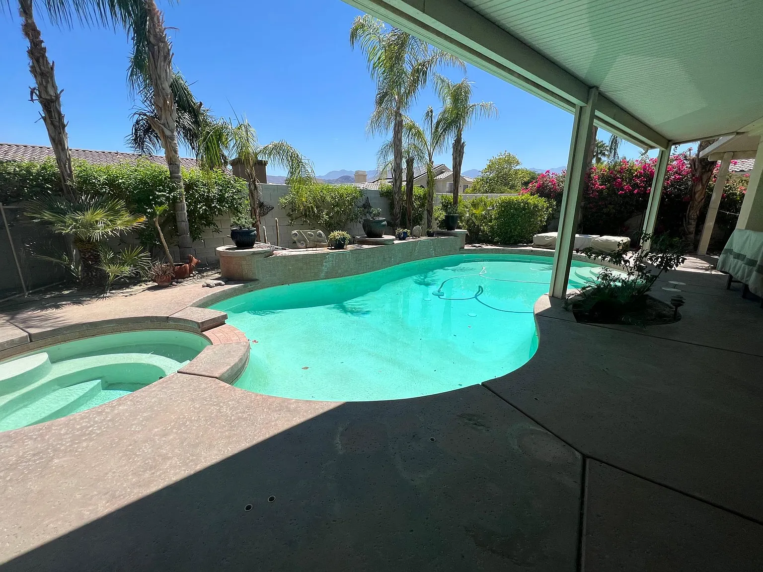 5 bed, 3410 sqft, $6,500 — Photo 2