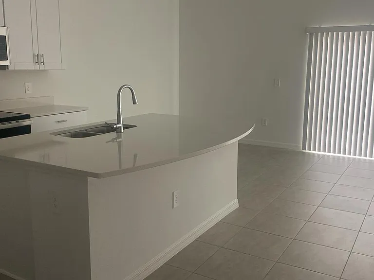 3606 Mayfair Pl — Photo 3