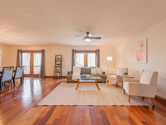 5th image of 2310 E Plateau Pl