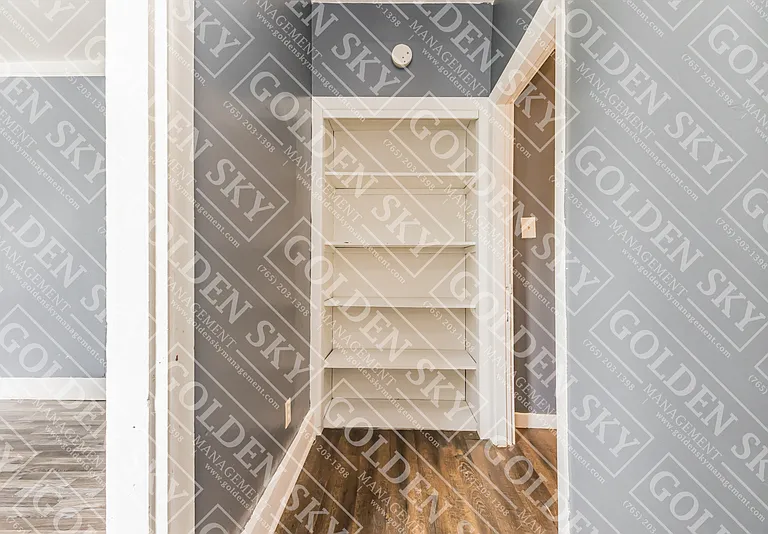 230 Kinsey St #4 — Photo 11