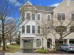 201 Cobblestone Dr, Ardmore, PA 19003