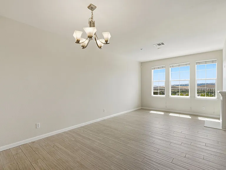 5206 Fioli Loop — Photo 22