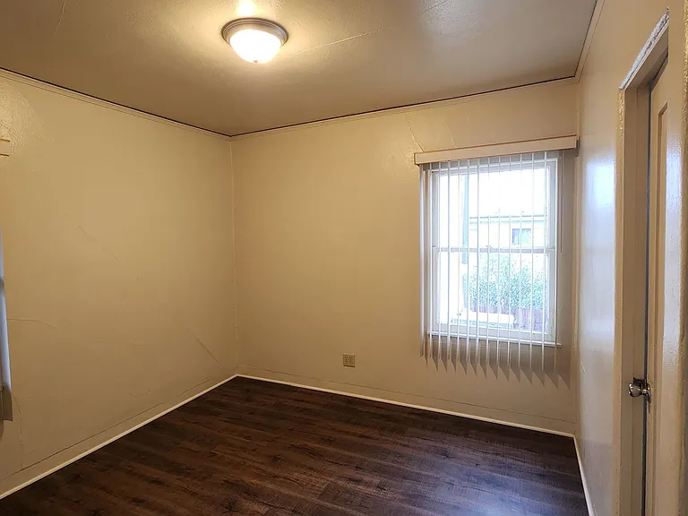 1132 Poli St — Photo 9