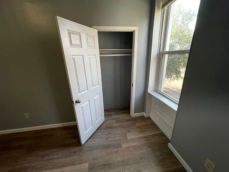 4264 Norfolk Ave — Photo 3