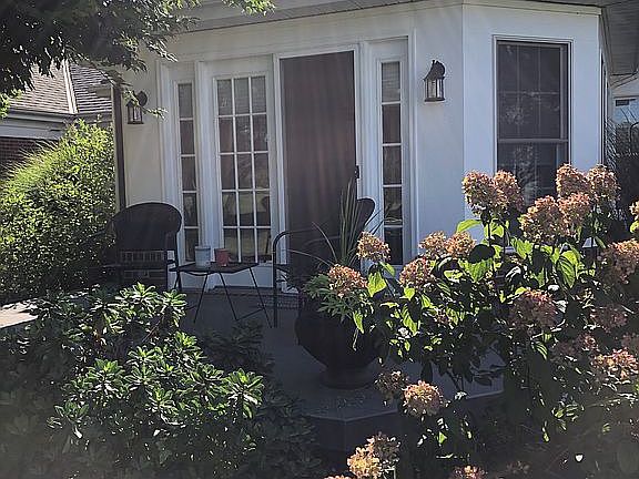 2nd image of 52 Town & Country Dr