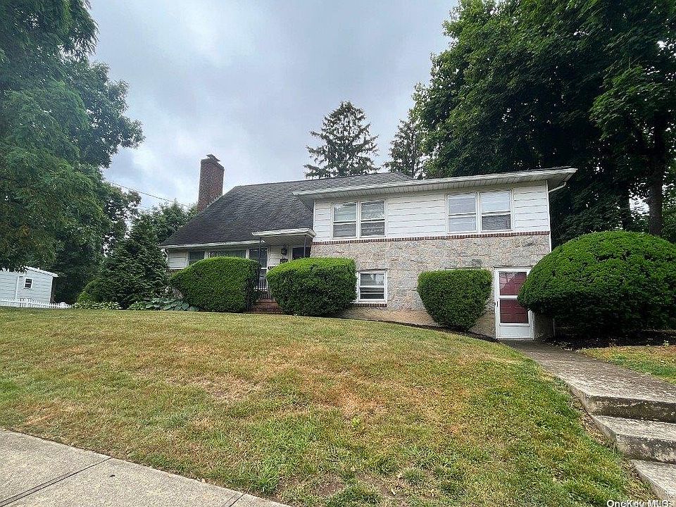 1st image of 31 Cody Avenue