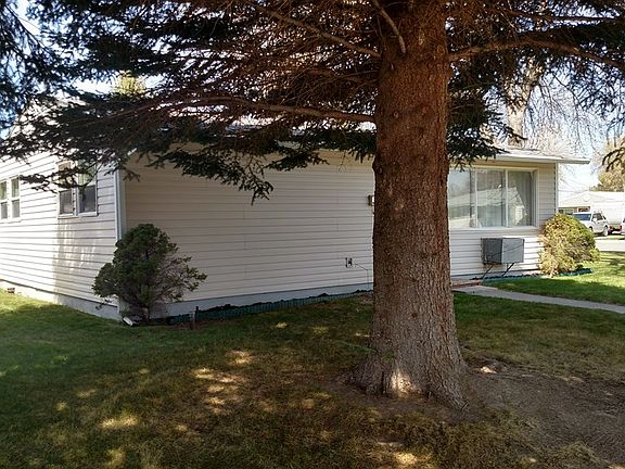 2nd image of 695 James Pl