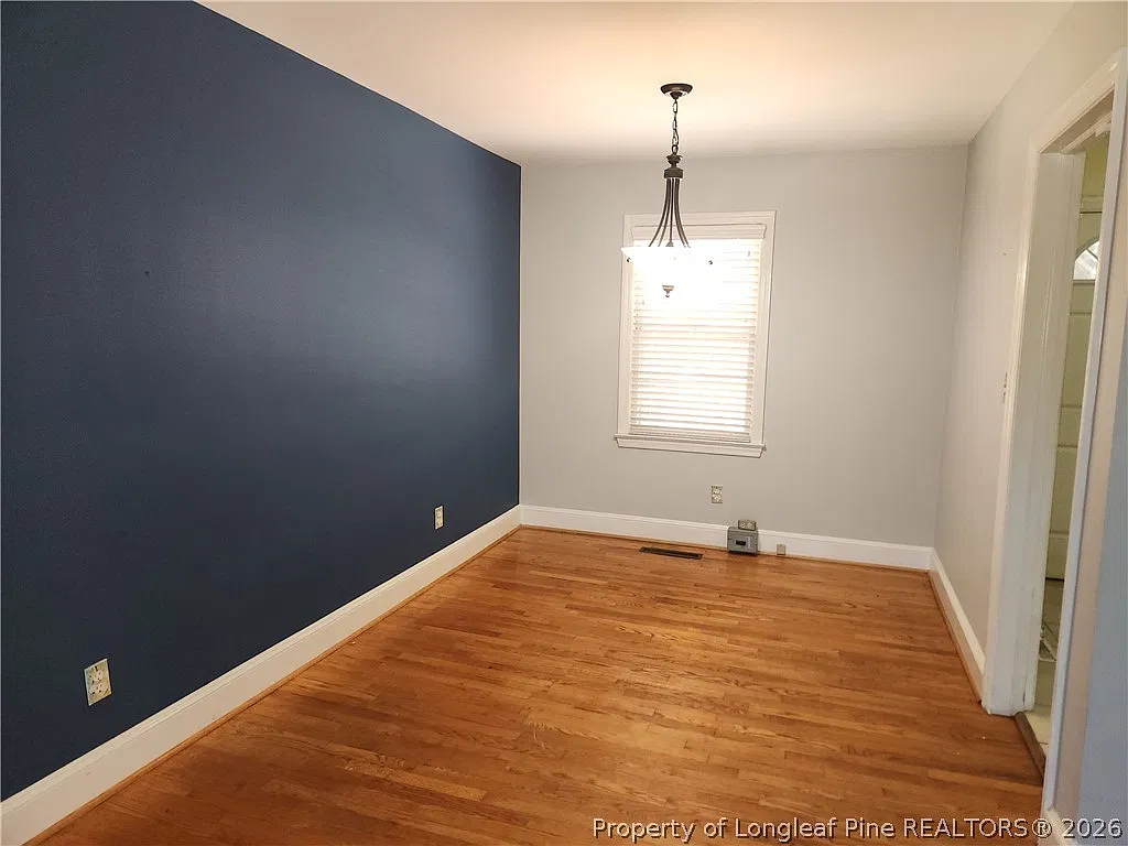 3 bed, 1.5 bath, 1143 sqft, $1,400 — Photo 3