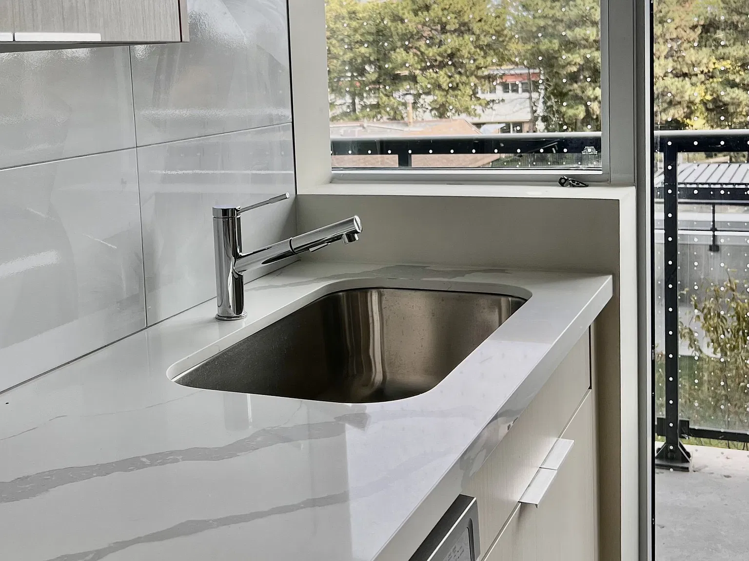 2 bed, $2,500 — Photo 3