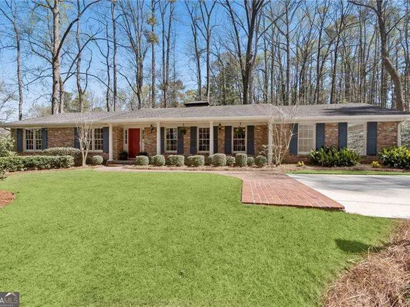 2397 Saint Andrews Ct, Atlanta, GA 30345