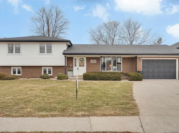 3868 Howard Ave, Windsor, ON N9G 1N7