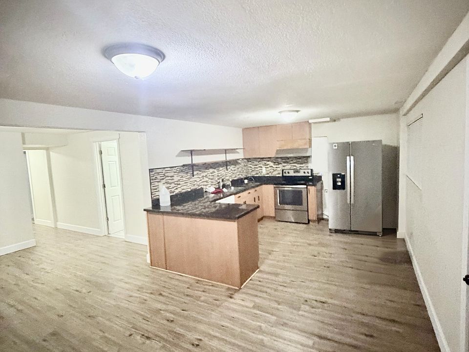 1st image of 10017 46th Ave S