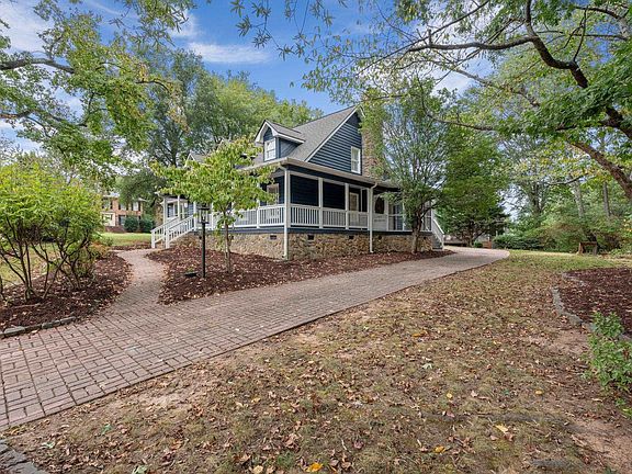 3rd image of 118 Nightingale Ln