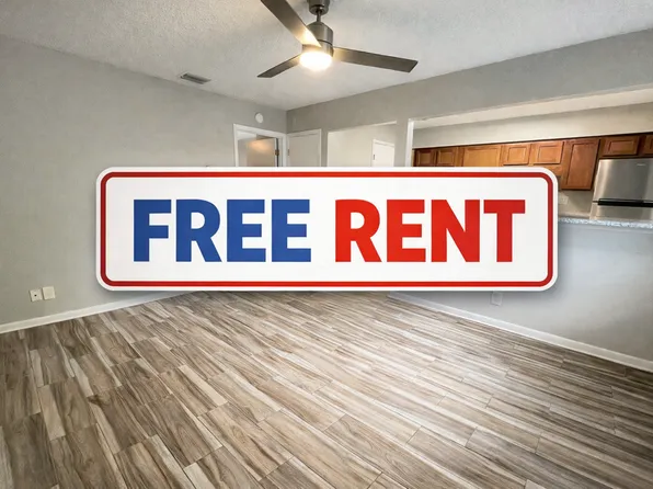 5404 101st St APT 4, Jacksonville, FL 32210