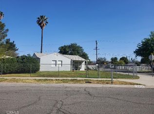 8321 Greenpoint Ave, Riverside, CA 92503
