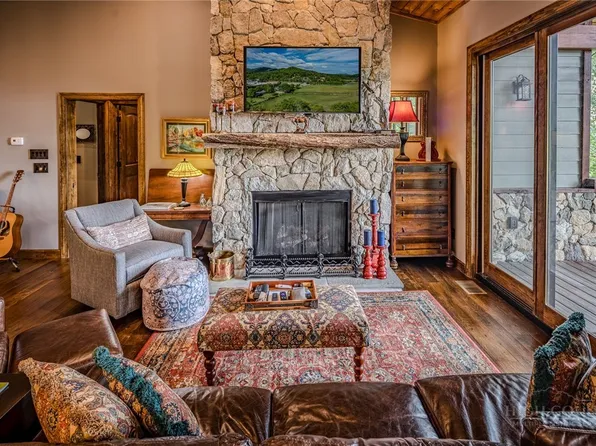 1859 Shawnee Road, Banner Elk, NC 28604