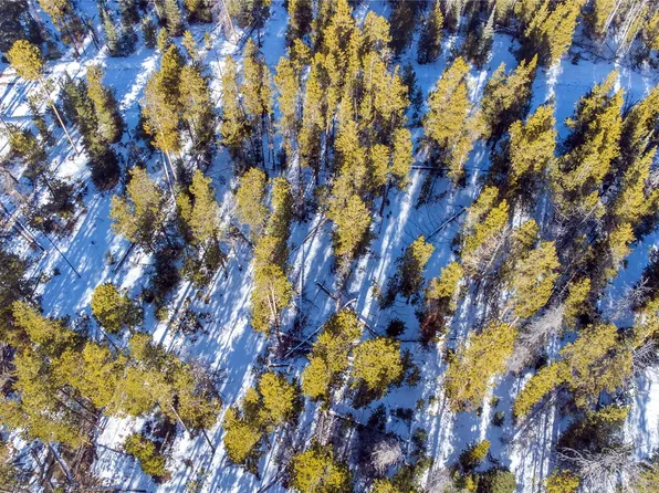 33548 Seneca Trl, Oak Creek, CO 80467