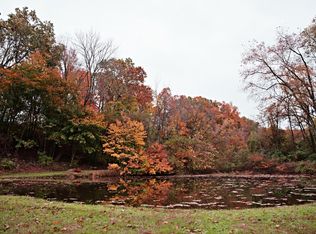 2668 Springwood Rd, York, PA 17402