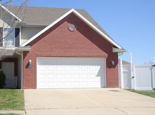 5513 Volunteer Dr #1, Columbia, MO 65201