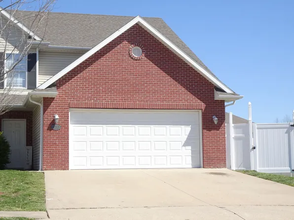 5513 Volunteer Dr #1, Columbia, MO 65201