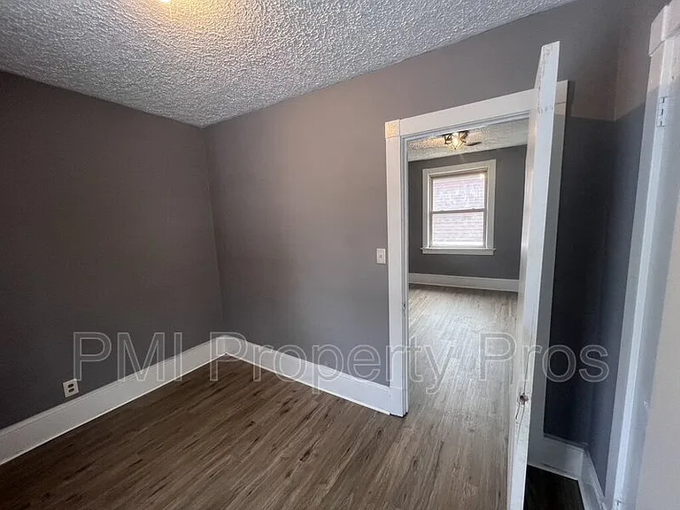 2945 N 23rd St — Photo 37