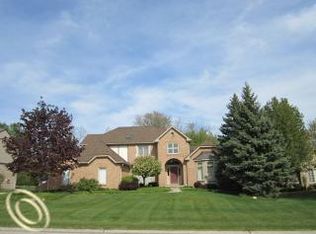 11864 Deer Creek Cir, Plymouth, MI 48170