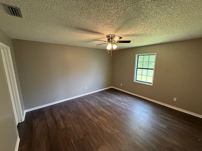 2906 Tyndall Dr — Photo 11