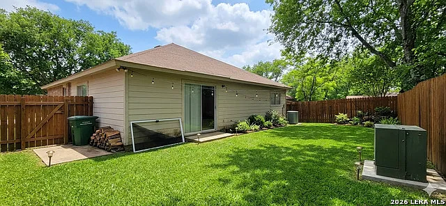 5715 Lovett Oaks — Photo 9