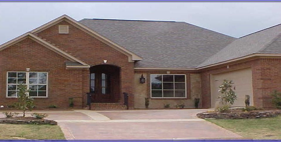 Welcome Home to the Willows of Castlewoods!