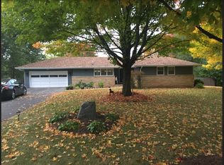 5654 Hanssen Rd, Wadsworth, IL 60083