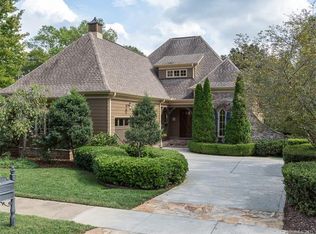 2221 Vauxhall Ct, Charlotte, NC 28226