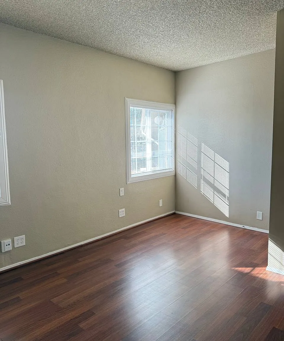 509 North Valencia Boulevard - C — Photo 4