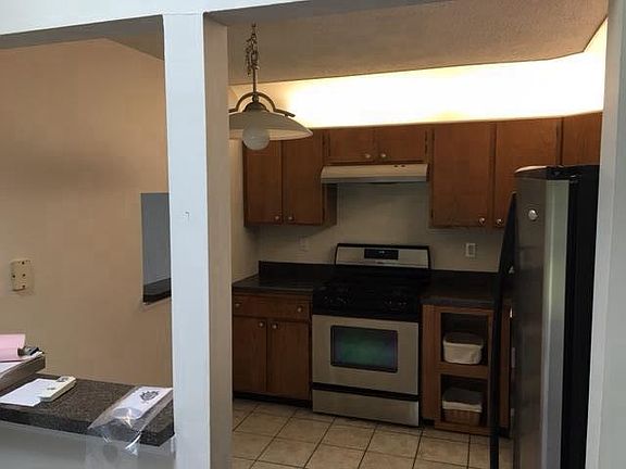 3rd image of 23 Mendrey Ct