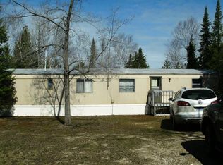 36873 Poplar Rd, Drummond Island, MI 49726
