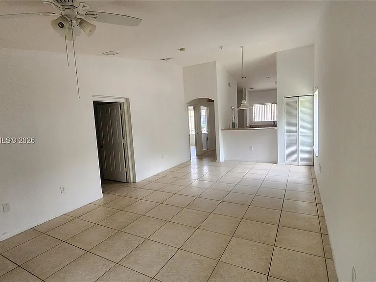 3826 SW 48th Ave #3826 — Photo 10