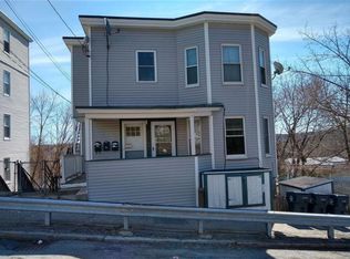 95 Beach St #1, Haverhill, MA 01832